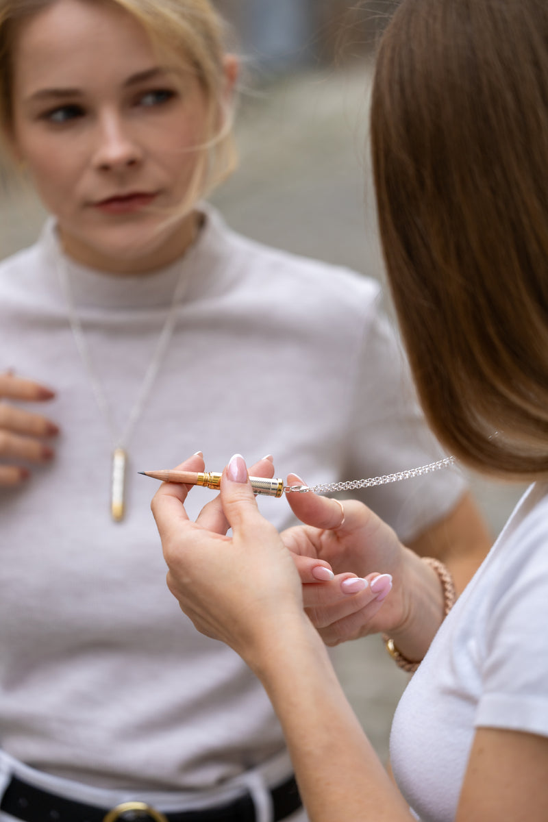 Piccadilly Necklace - Rose Garden